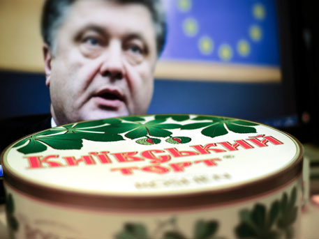 Порошенко посоветовали напечатать триллион и купить себе конфет Порошенко посоветовали напечатать триллион и купить себе конфет